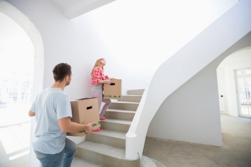 Removal truck hire service for residential and commercial customers in Finchley